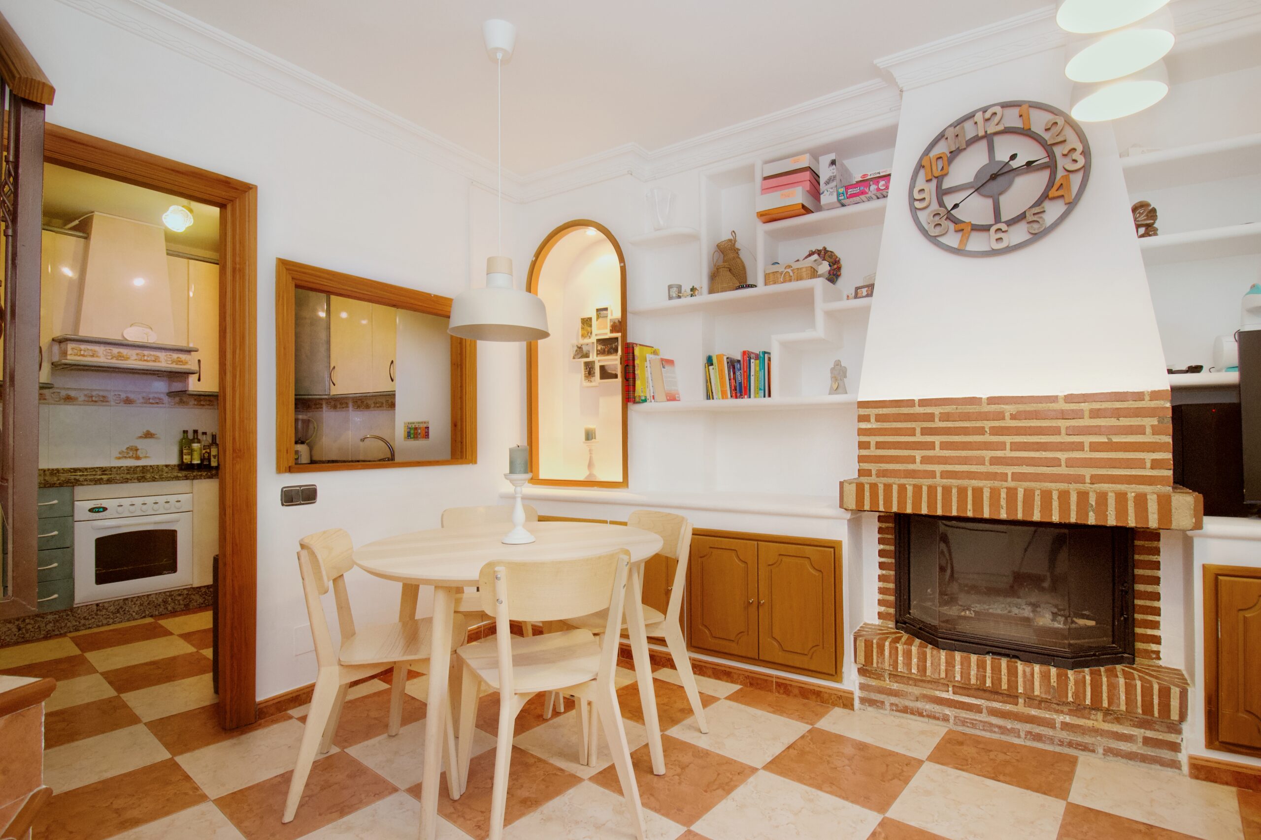 Casa-Adosada for sale in Ojen, Malaga