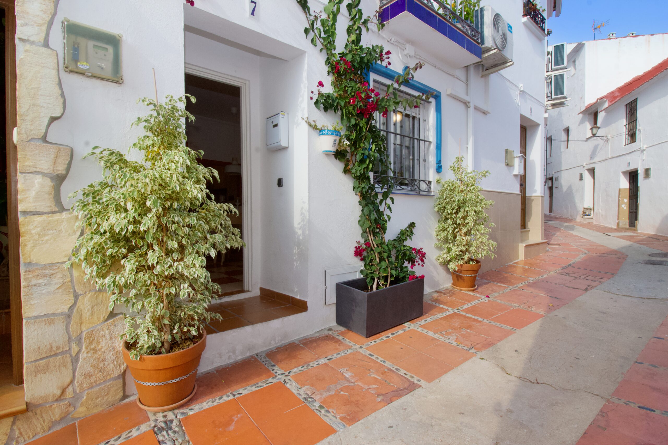 Casa-Adosada for sale in Ojen, Malaga