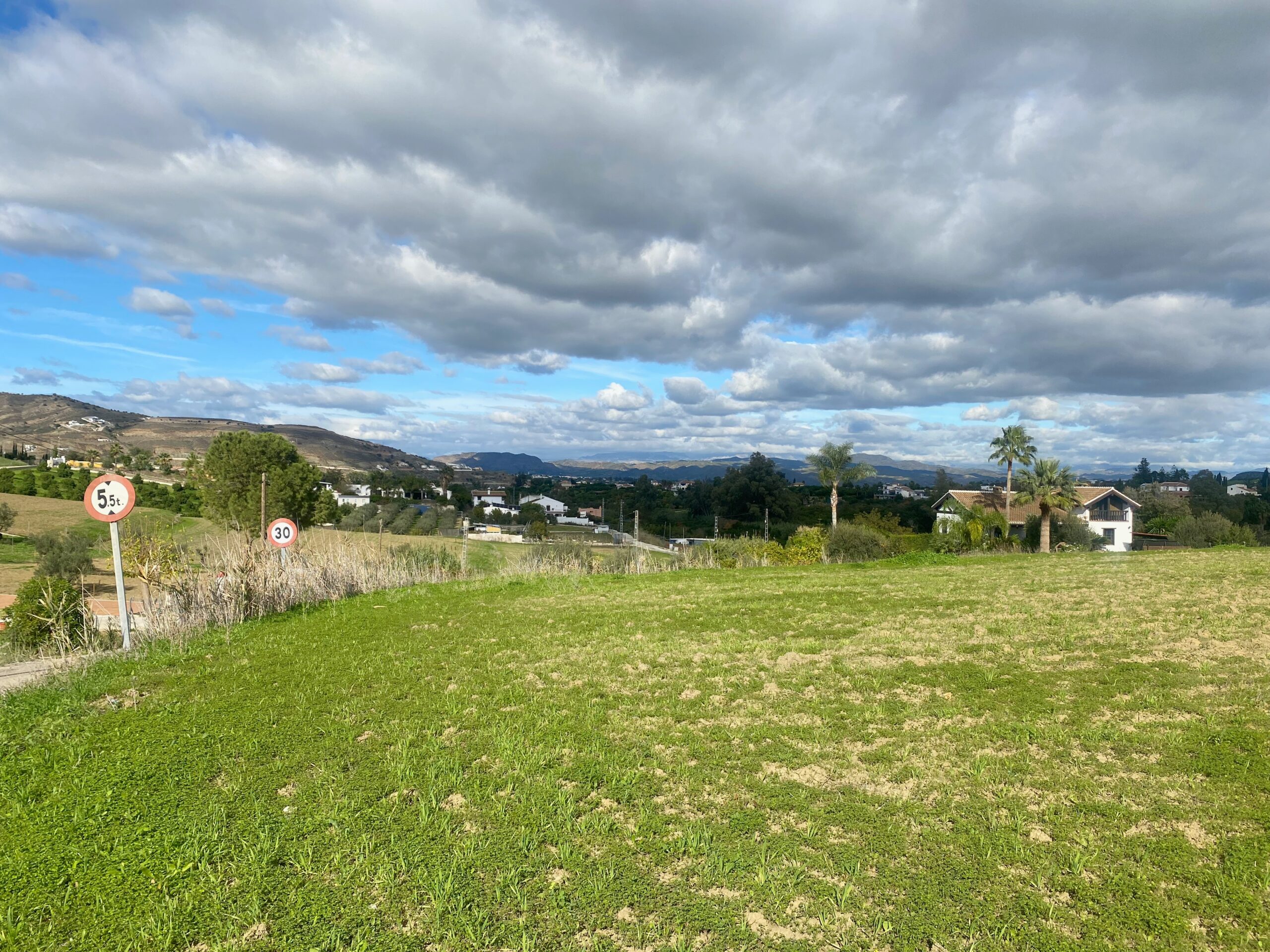 Teereno for sale in Alhaurin-El-Grande, Malaga