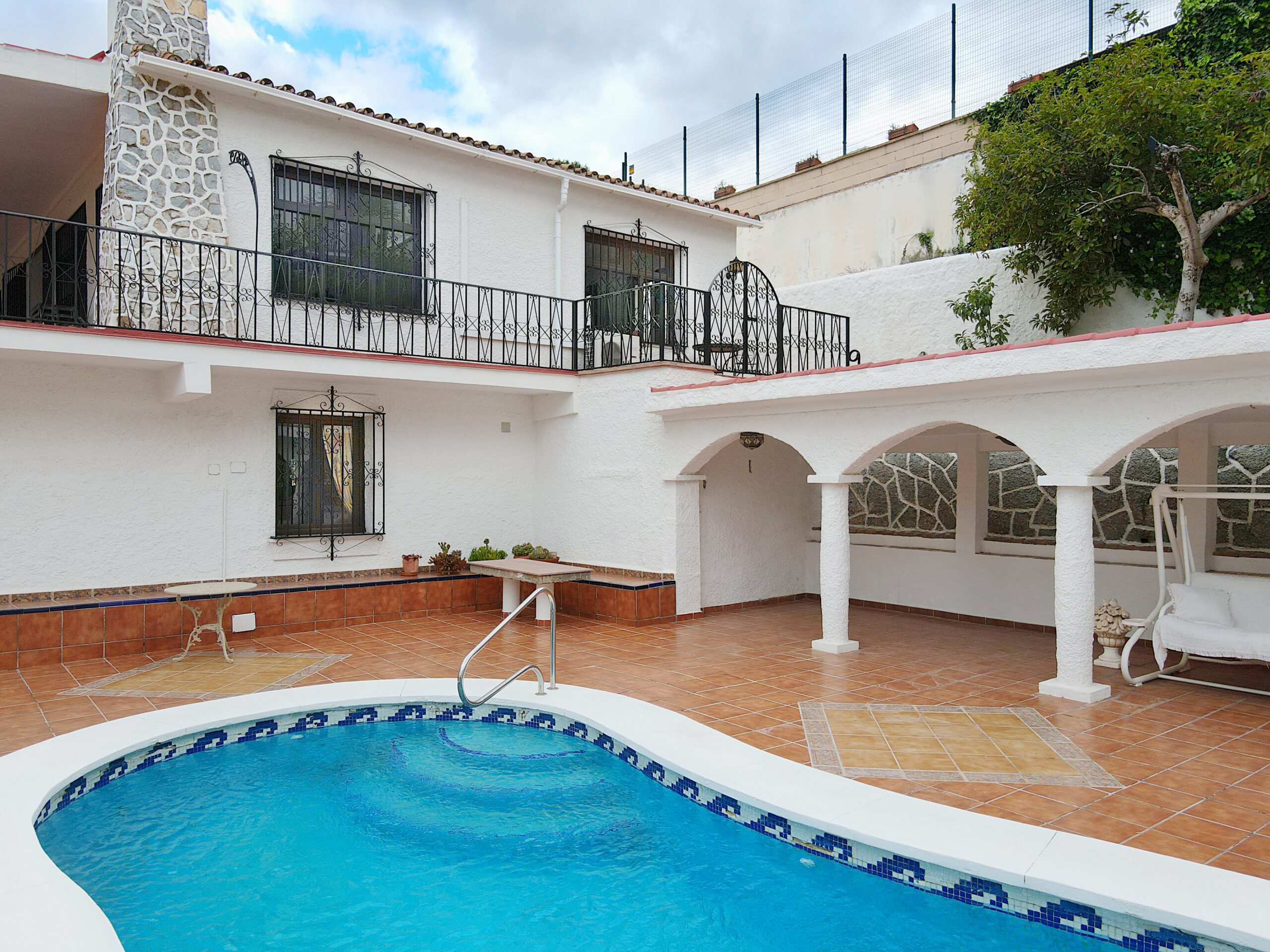 Villa for sale in Coin, Malaga