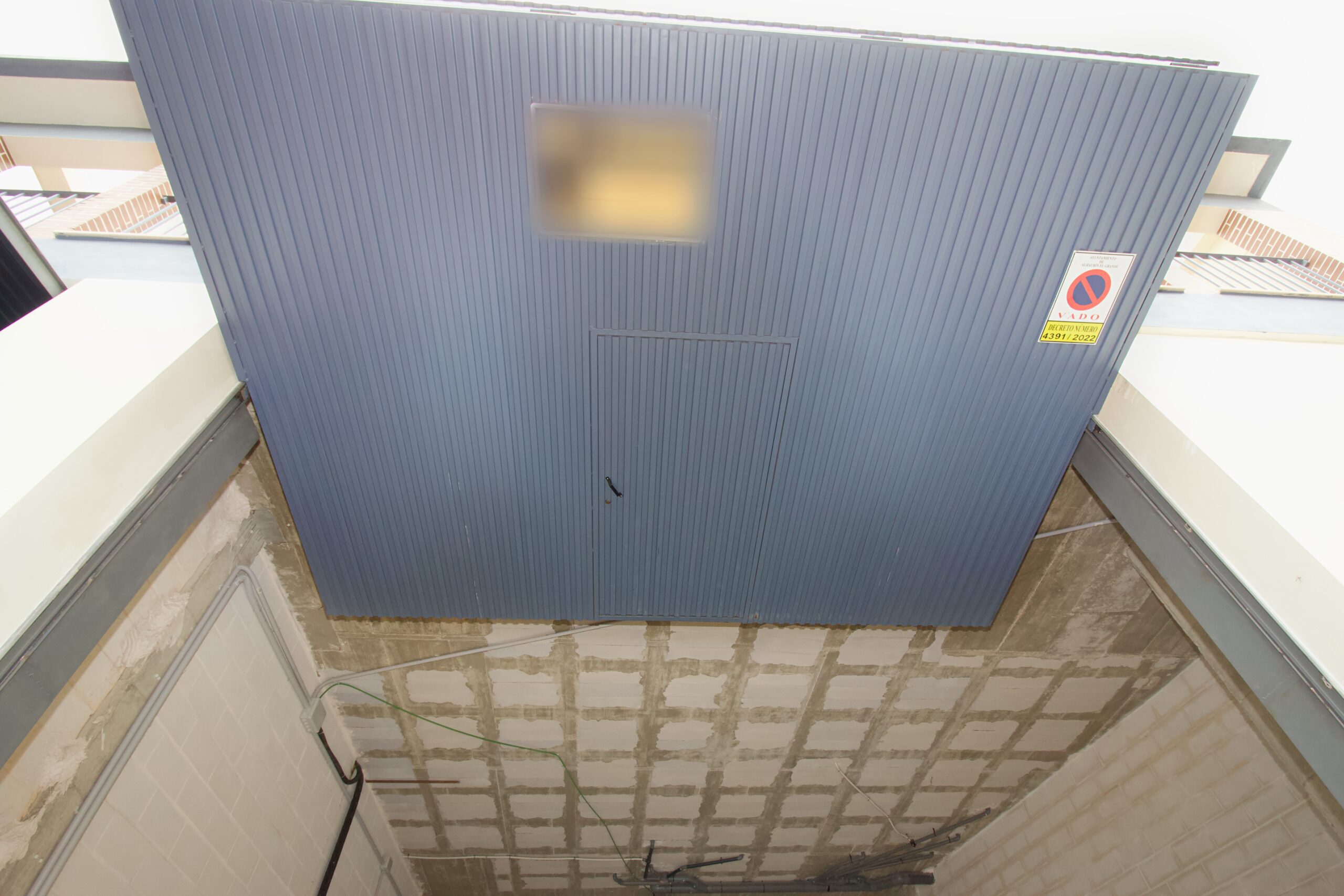 Nave-Industrial for sale in Alhaurin-El-Grande, Malaga