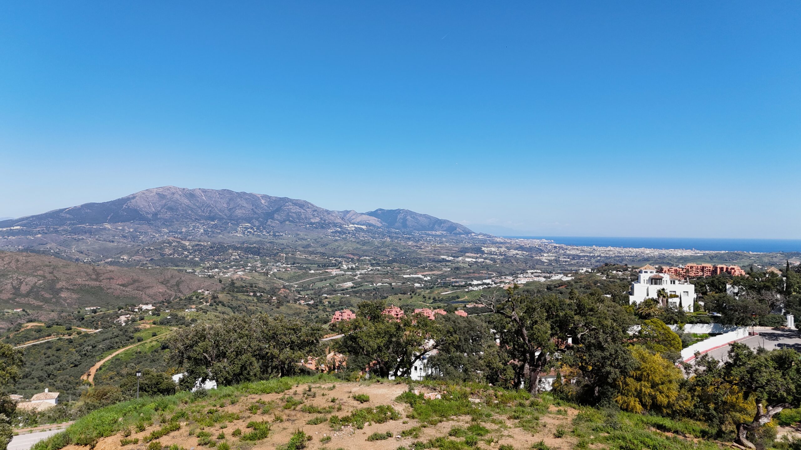 Terreno-Urbanizable for sale in La-Mairena, Malaga