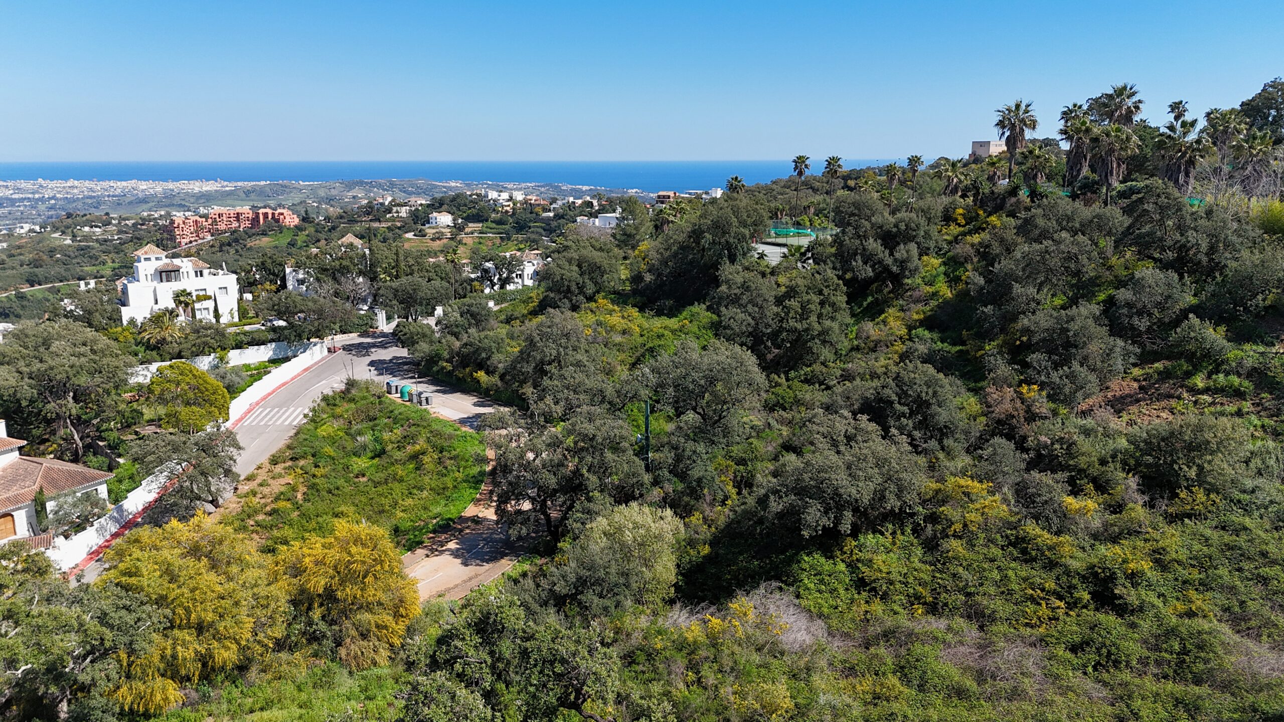 Terreno-Urbanizable for sale in La-Mairena, Malaga