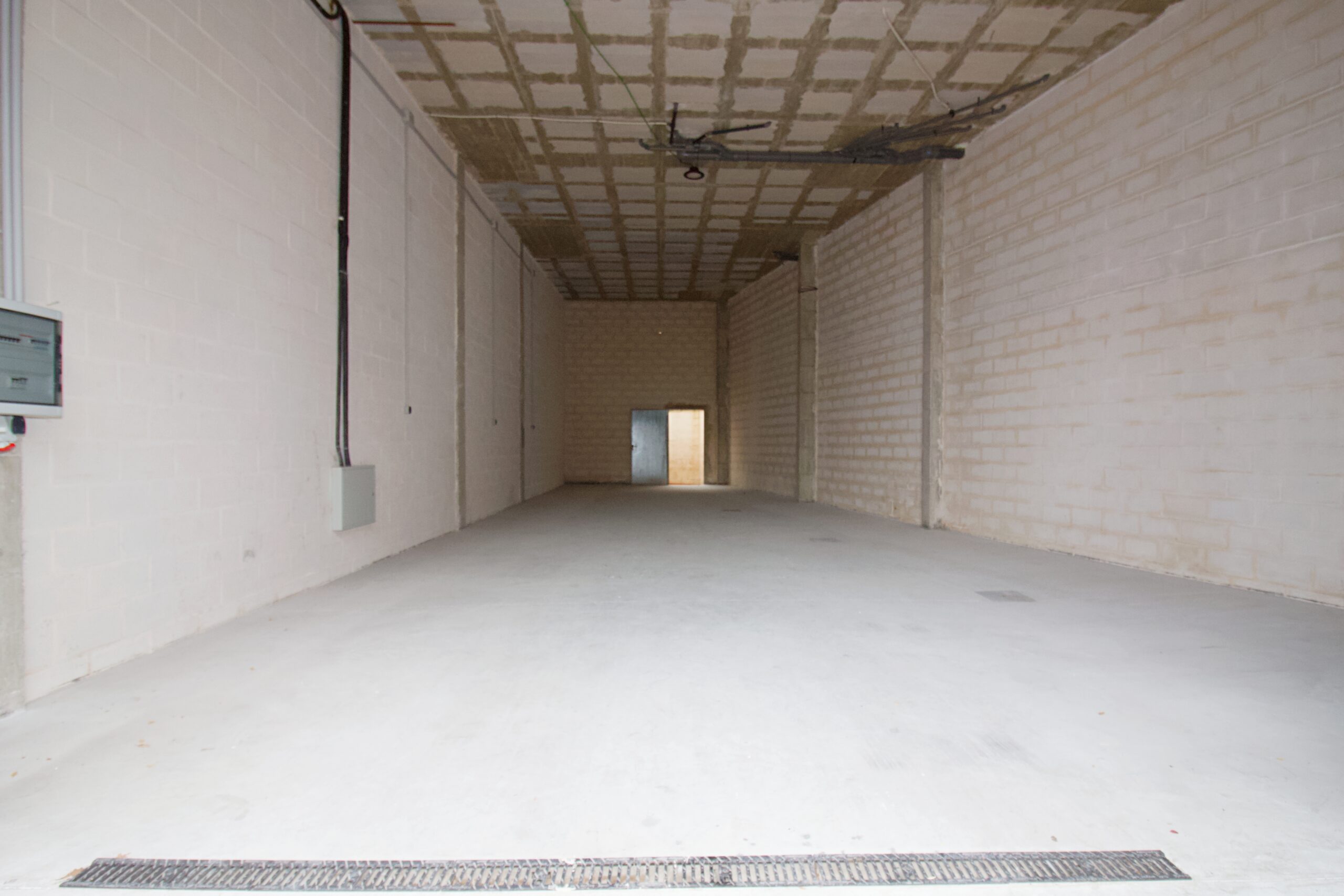 Nave-Industrial for sale in Alhaurin-El-Grande, Malaga