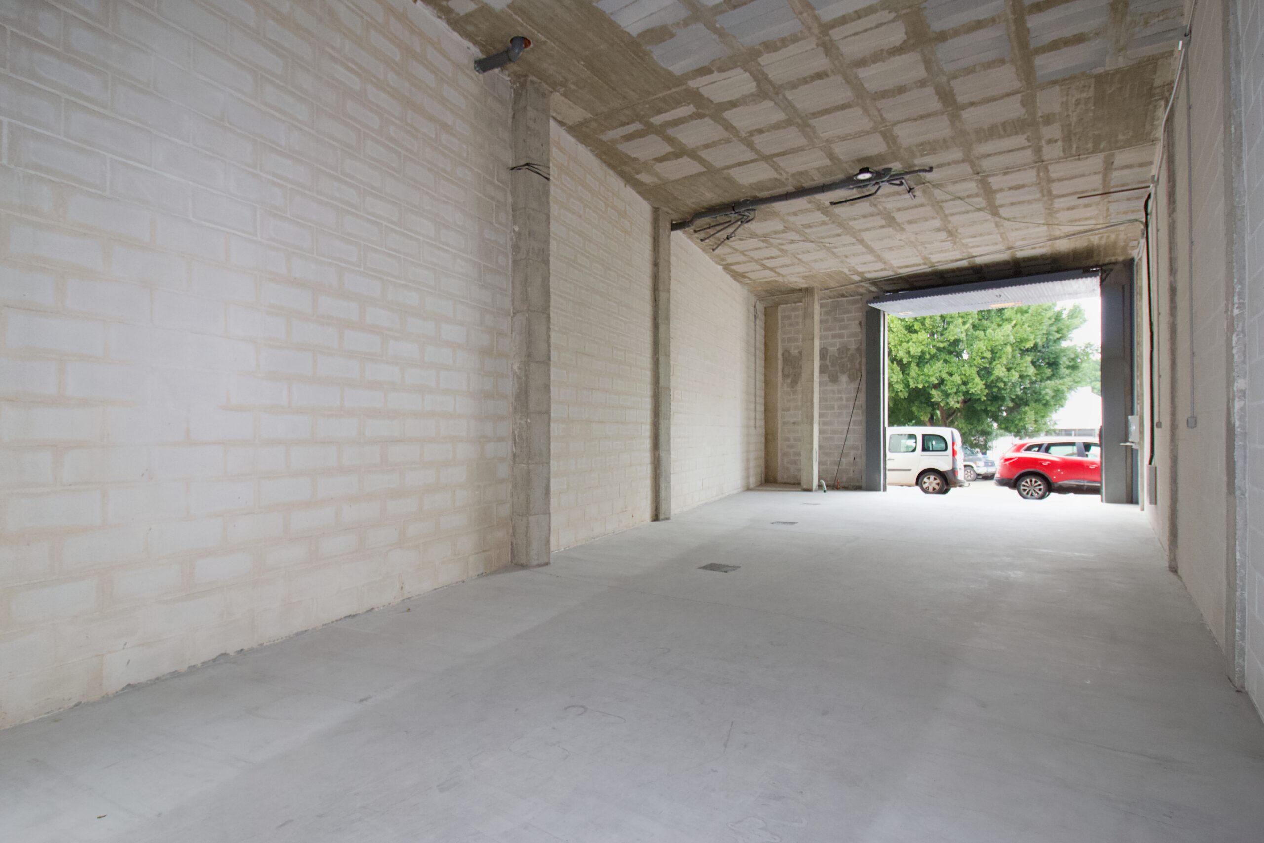 Nave-Industrial for sale in Alhaurin-El-Grande, Malaga