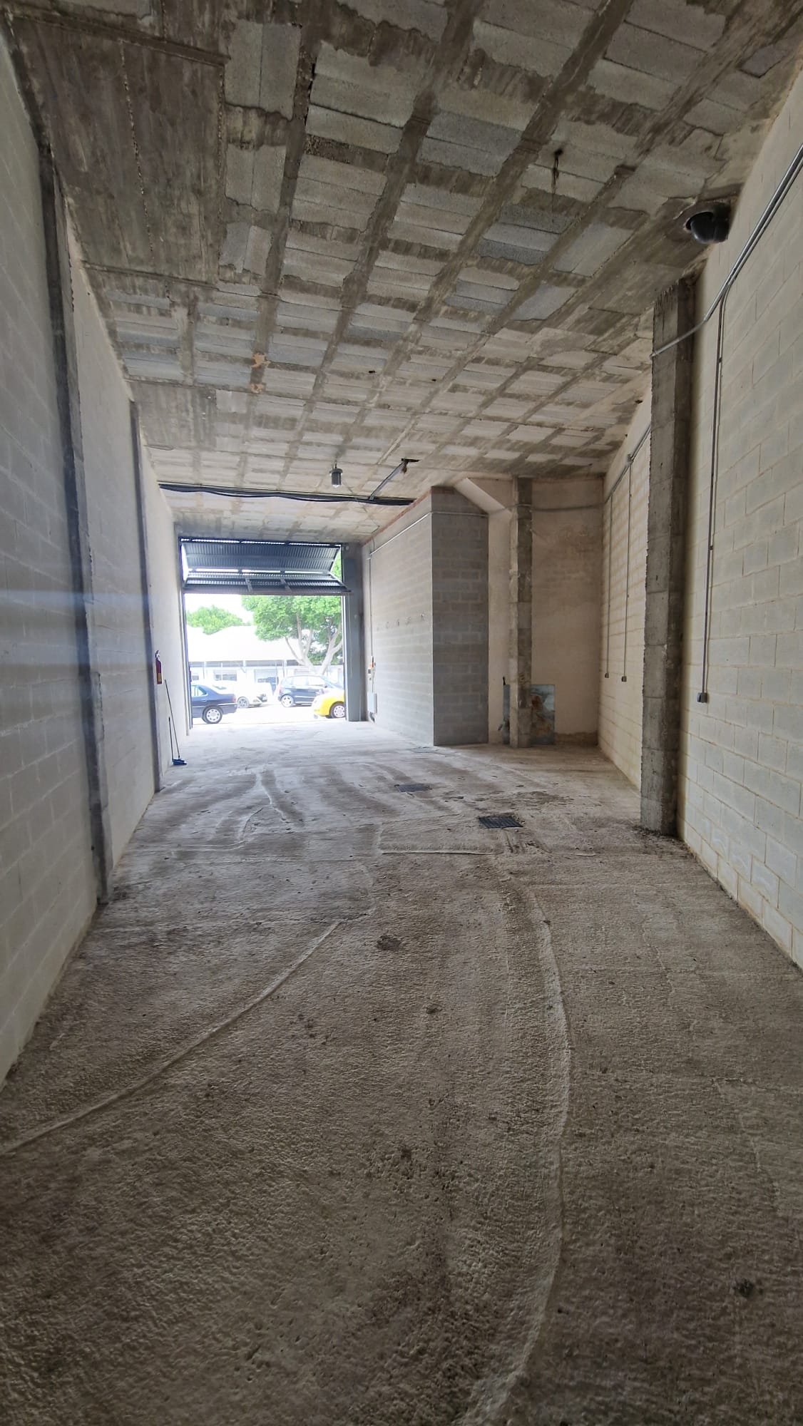 Nave-Industrial for sale in Alhaurin-El-Grande, Malaga