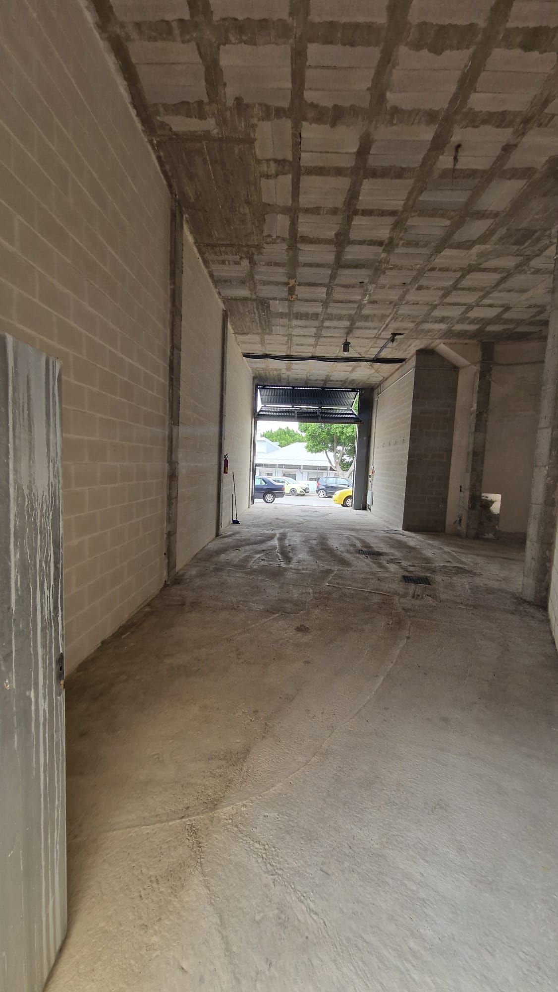 Nave-Industrial for sale in Alhaurin-El-Grande, Malaga